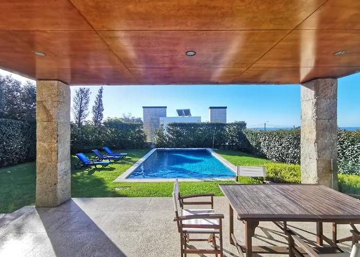 Hill & Beach House