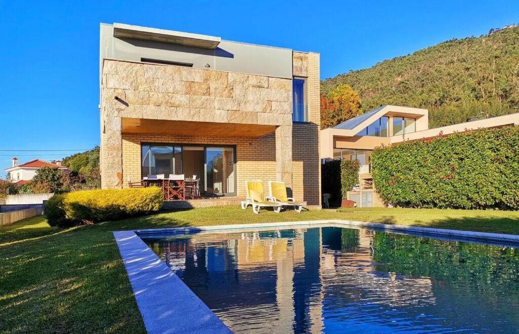 Сasa de vacaciones Hill & House *