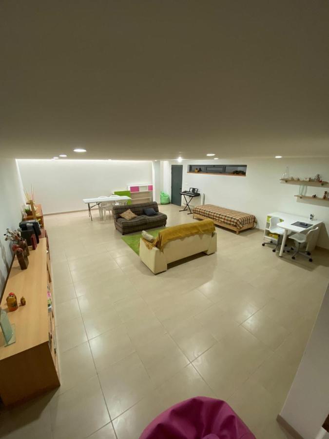 Hill & House
